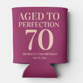 バーガンディーピンク誕生日熟成70 缶クーラー (裏面)