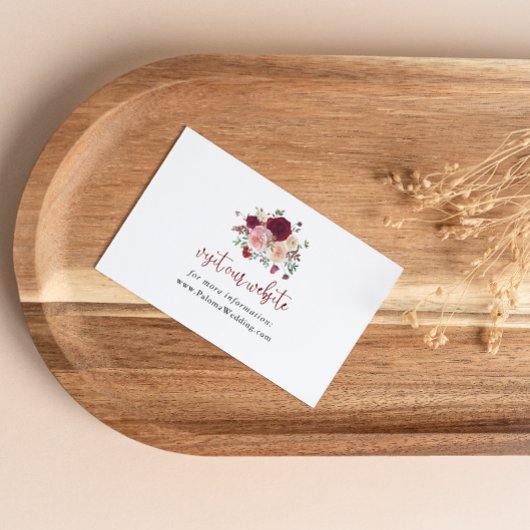 バーガンディーピンク赤面フローラ結婚のウェブサイト エンクロージャーカード