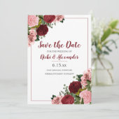 バーガンディーブラッシュピンクの花の結婚式の白のSave Date 招待状 (スタンド正面)