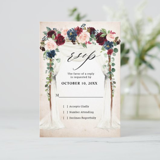 バーガンディーブルッシュネイビーフローラルアーチカノピーウェディング 出欠カード (スタンド正面)