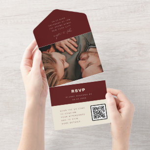バーガンディーミニマリスト結婚式写真QRコードRSVP オールインワン招待状