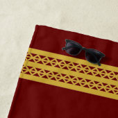 バーガンディーレッド金ゴールドモノグラム&ダイヤモンドパターン ビーチタオル (インサイチュ)