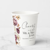 バーガンディー秋のエンゲージメントカップルに乾杯 紙コップ (裏面)