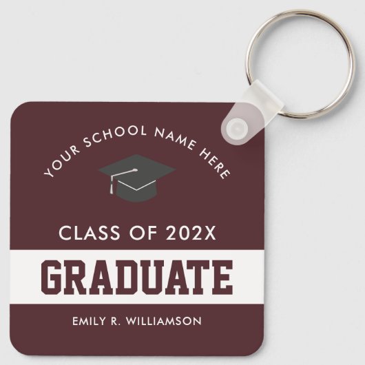 バーガンディ卒業キーチパーソナライズされたェーン キーホルダー (裏面)