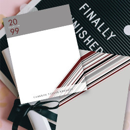 バーガンディ斜めリボンピンストライプの卒業 案内状