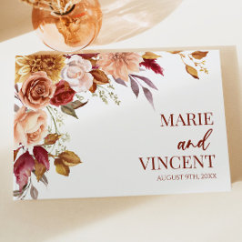 バーガンディ焦げオレンジ色の茶色のフローラ結婚の花 ゲストブック