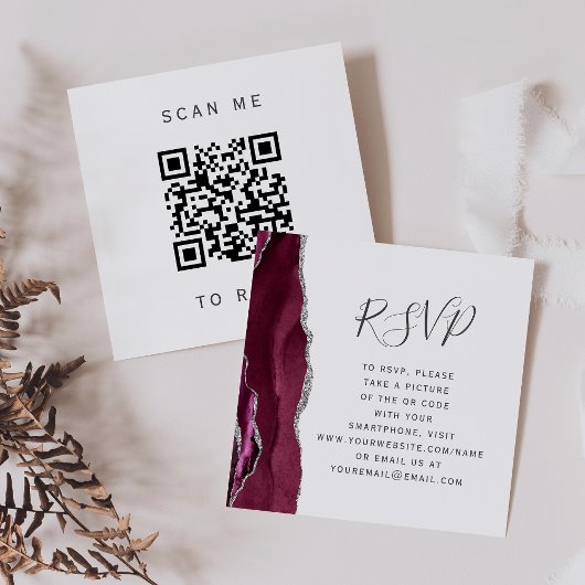 バーガンディ結婚シルバーAgateのQRコードRSVP エンクロージャーカード