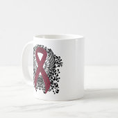 バーガンディ認識度リボンと翼 コーヒーマグカップ (正面左)