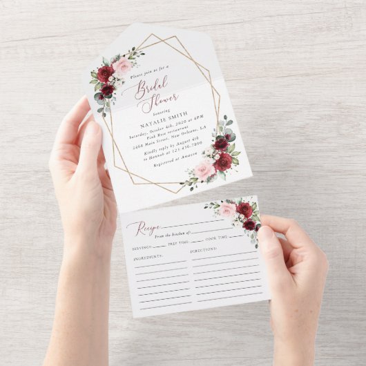 バーガンディ赤い花、ピンクの花、ブライダルシャワー オールインワン招待状 (貼ってはがせる)