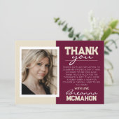 バーガンディ&クリーム卒業写真サンキューカード 招待状 (スタンド正面)