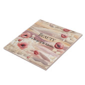 バーガンディ クリーム フラッシュ フローラル ブライダル シャワー タイル (側面)