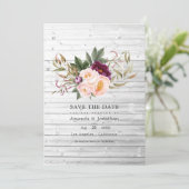 バーガンディ - マルサラとピーチのラスティック フラワーの結婚式 セーブザデート (スタンド正面)