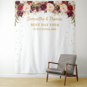 バーガンディ マーサラ ブラッシュ ゴールドの結婚式用背景 タペストリー (インサイチュ)