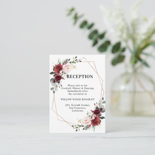 バーガンディ·レッド·フローラ·ジオメトリック結婚式 エンクロージャーカード (スタンド正面)