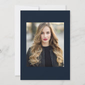 バーガンモダンディ海軍ナースピン留め式 招待状 (裏面)