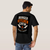 🍔バーガーキッチンクルーダイニングチーム 🍟 Tシャツ (裏面フル)