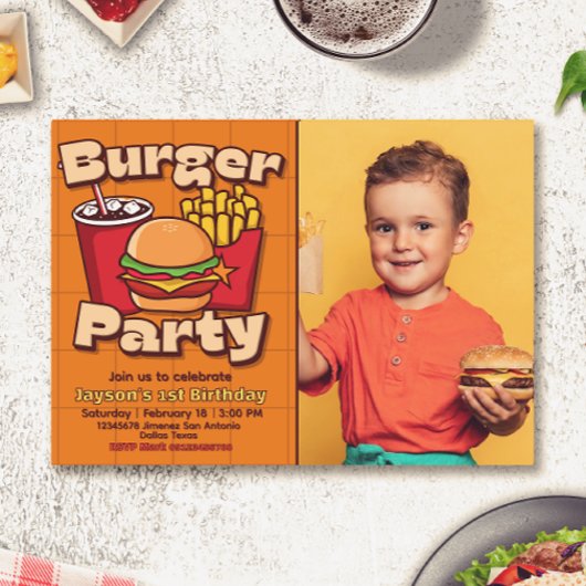 バーガーパーティーの少年 誕生日フォトカード 招待状