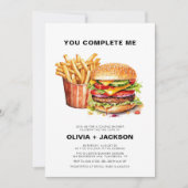 バーガー&フリースおもしろいカジュアルカップルブライダルシャワー 招待状 (正面)