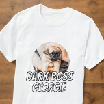 バークボスペットドッグモダンフォトシンプルクール Tシャツ<br><div class="desc">デザインはシンプルスーパーヒーローの外観を表すシンプルための背景色とsans serifのタイポグラフィを持つ。</div>