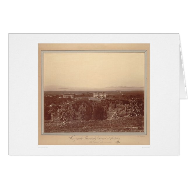 バークレー(1337年)の大学地面からの眺め (正面横)