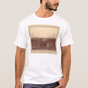 バークレー(1337年)の大学地面からの眺め Tシャツ