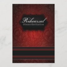 バーグンディエレガントダマスクリハーサルディナー招待状