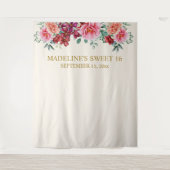 バーグンディエレガントフローラピンクピーニーズスウィート16 タペストリー (正面)