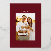 バーグンディモダン日が差すことメリークリスマス2写真 箔シーズンカード (裏面)