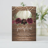 バーグンディ素朴カボチャ赤ちゃんシャワー招待状 招待状 (スタンド正面)