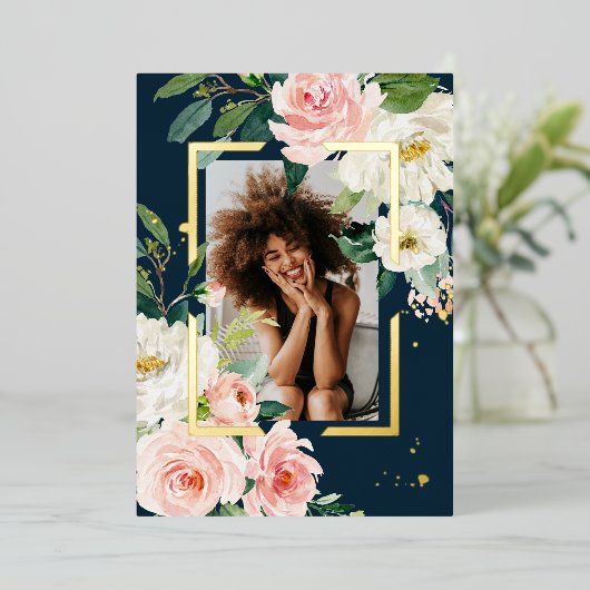 バーグ素朴ンディ海軍ブルーとピンクのフローラホイ実在ル 箔招待状 (立ち正面)