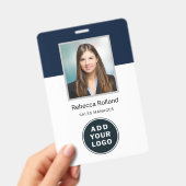 バーコード付き社員写真IDと企業ロゴ バッジ (手持ち)