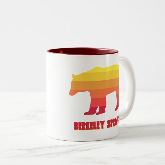 バージニア州バークレー・スプリングスの虹色クマ ツートーンマグカップ (正面右)