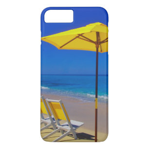 バージンのビーチの黄色いビーチパラソルと椅子 iPhone 8 PLUS/7 PLUSケース
