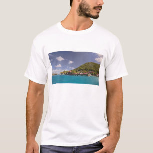 バージン諸島ビターエンドヨットクラブの風景 Tシャツ