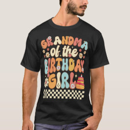 バースデーガールの自慢のおばあちゃん Tシャツ