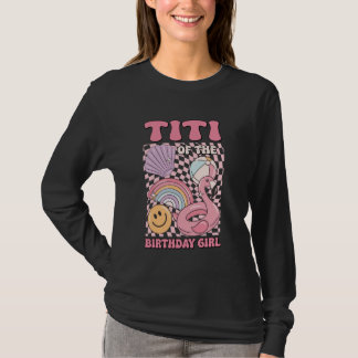 バースデーガールプールパーティーファミリーパーティーのTiti Tシャツ