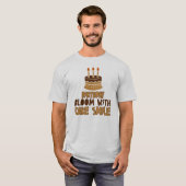バースデーケーキの至福デザイン Tシャツ (正面フル)