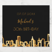 バースデーパーティーの都市スカイライン黒い金ゴールドモダンの男たち ビールラベル (シングルラベル)