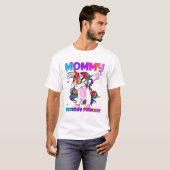 バースデープリンセスガールダビングユニコーンのお母さん Tシャツ (正面フル)