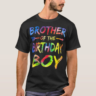 バースデーボーイの兄のタイ+ダイカラフルな誕生日 Tシャツ