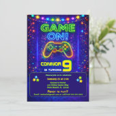 バースデー ゲーム オン ビデオゲーム パーティー招待状 招待状 (スタンド正面)