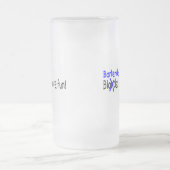 バーテンダーはより多くの楽しい時を過します フロストグラスビールジョッキ (中央)