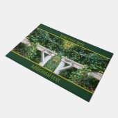 バートレットが木のオートンに浮かぶパーソナライズされた ドアマット (アングル)