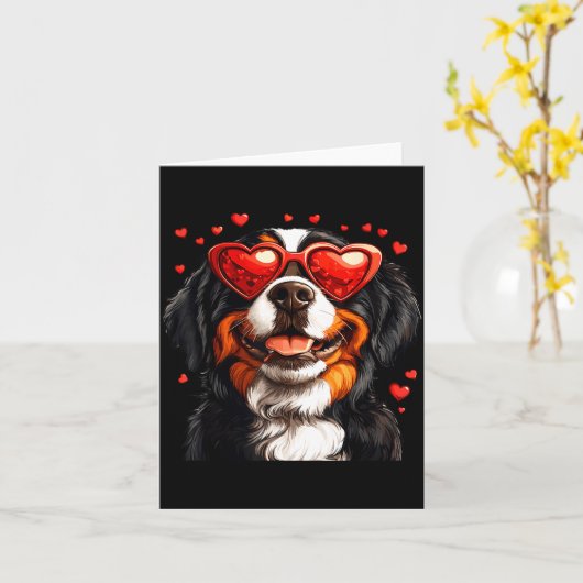 バーニーズ・マウンテン・キュート・バーナー犬好きバレンタインズ カード (黄色い花)