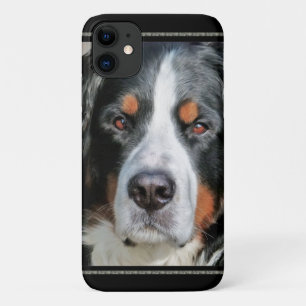 バーニーズ・マウンテン・ドッグの写真のイメージ iPhone 11 ケース