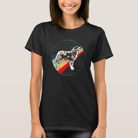 バーニーズ・マウンテン・ドッグの犬種 4 Tシャツ (正面)