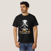 バーベキューでバンズをひっくり返す面白いアライグマ Tシャツ (正面フル)