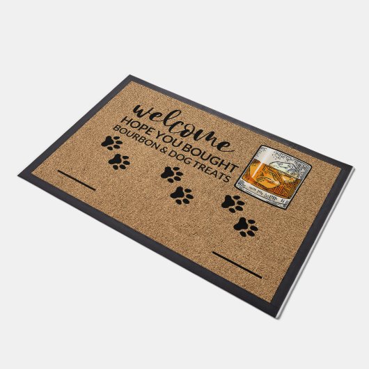 バーボンやドッグのおやつを持ってきてほしい ドアマット (アングル)
