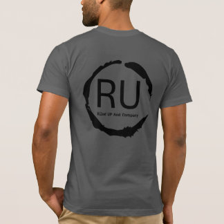 バーボンを飲んでペットをいじめるTシャツ Tシャツ