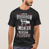 バーボンスモーカーBBQユーモアデザイン Tシャツ (正面)
